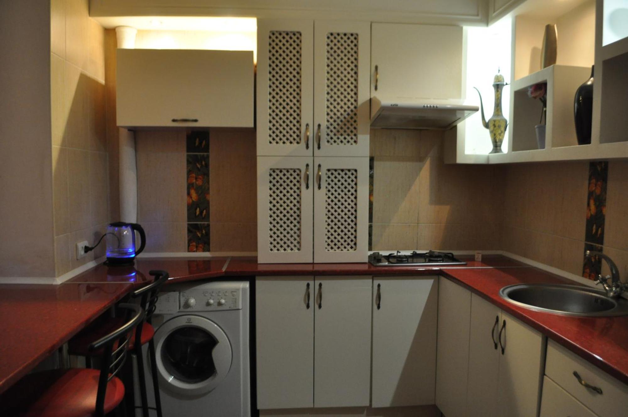Cozy Apartments Near The Mcdonalds كريمنشوك المظهر الخارجي الصورة